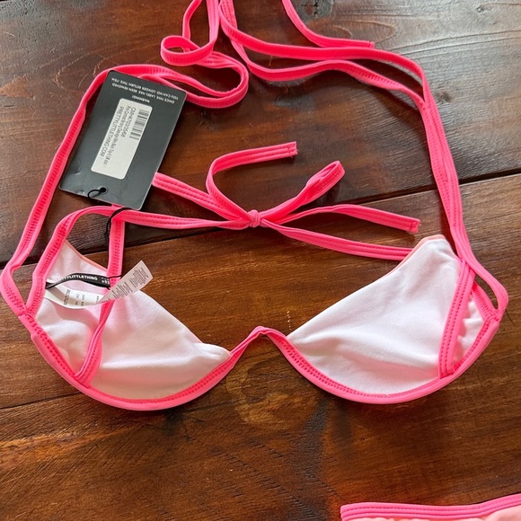 PrettyLittleThing Neon Pink Bikini Top Size 2 - Picture 2 of 4
